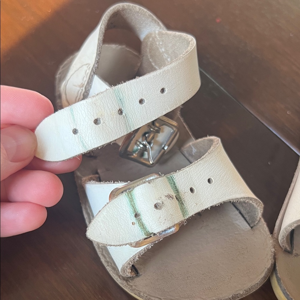 Sun San white Kids Sandals with Buckle Straps 3 - Picture 6 of 6